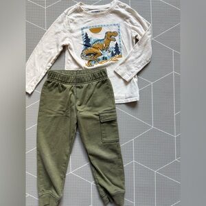Old Navy|Baby boy/toddler cool outfit,Olive Green Cargo sweats & Dino tee•••4-5T